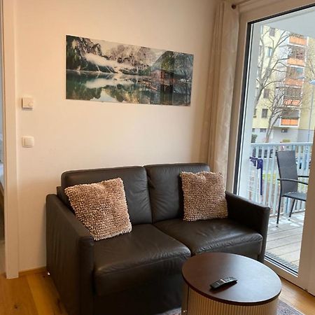 Modern Apartment With Balcony Near City Center Wien Exteriör bild