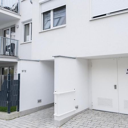 Modern Apartment With Balcony Near City Center Wien Exteriör bild