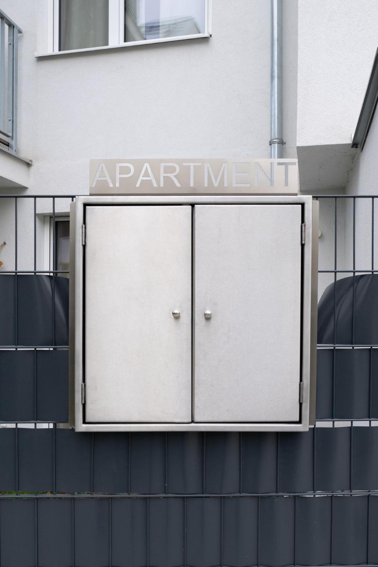 Modern Apartment With Balcony Near City Center Wien Exteriör bild